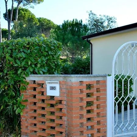 Quiet Retreat In Pineda Villa Bibione