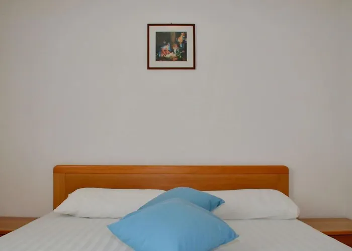 Quiet Retreat In Pineda Villa Bibione