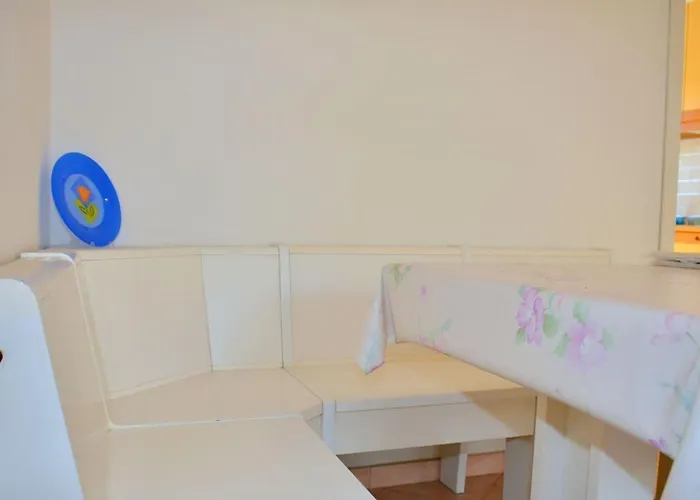 Quiet Retreat In Pineda *