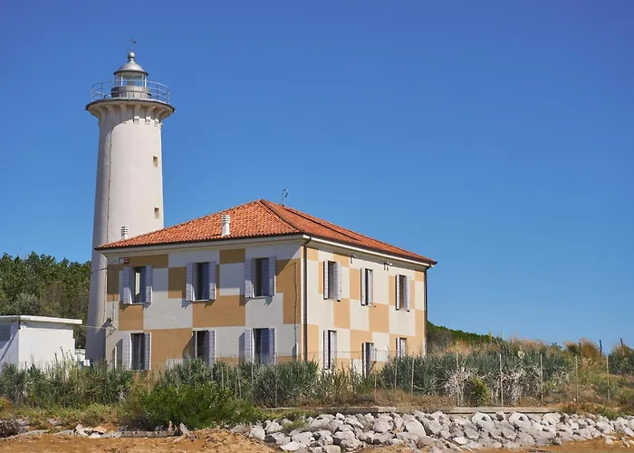 Quiet Retreat In Pineda Villa