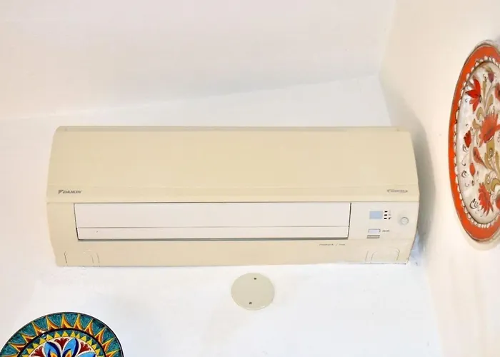 Quiet Retreat In Pineda *